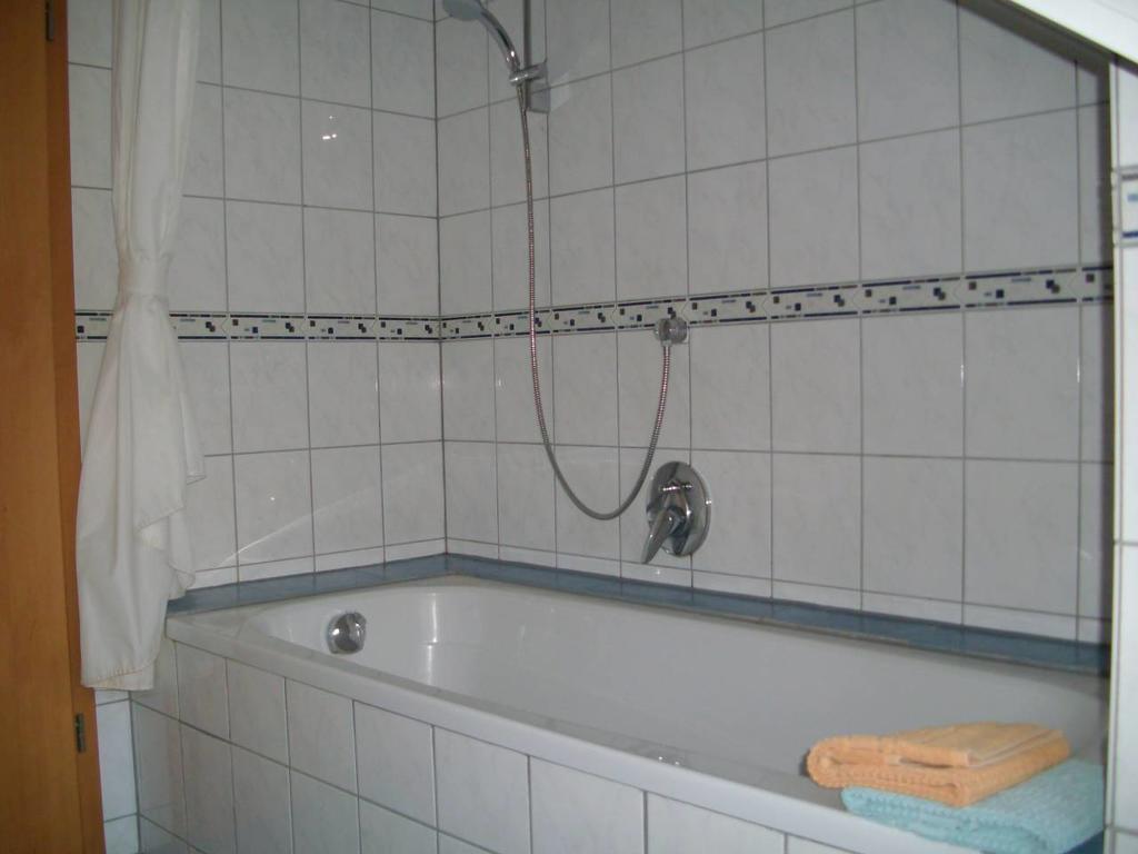 Ferienwohnung Mastiaux Mirbach エクステリア 写真